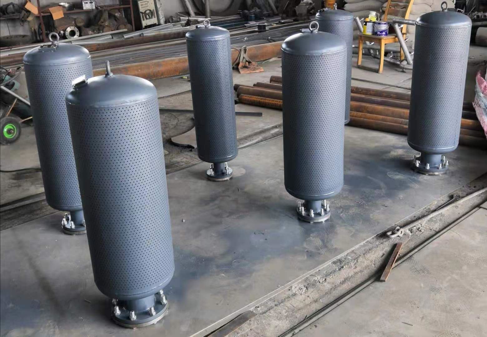 排放閥小孔消音器允許氣流通過，是控制噪聲的有效工具